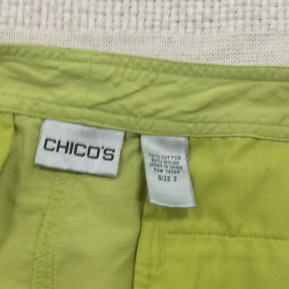 Bundle of 2 Chico’s capris and 1 Peck&Peck capris - Picture 3 of 11